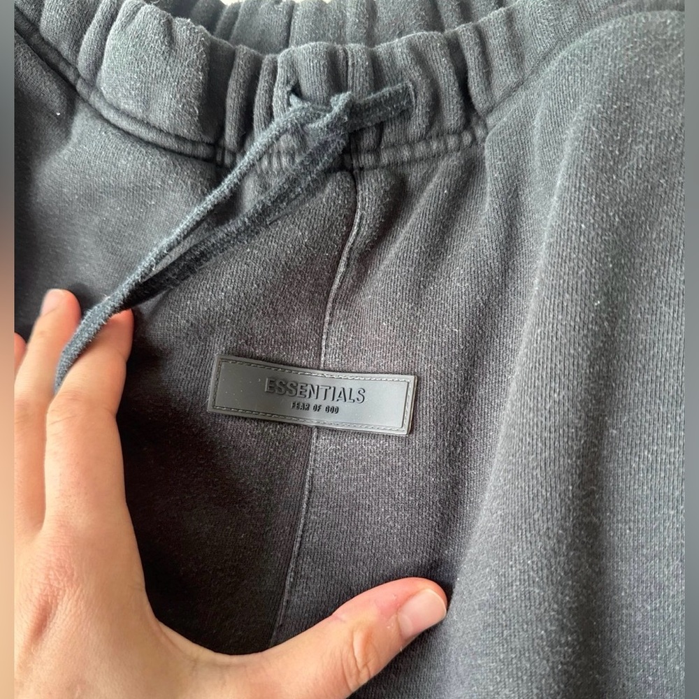 Essentials black sweatpants - Picture 3 of 5